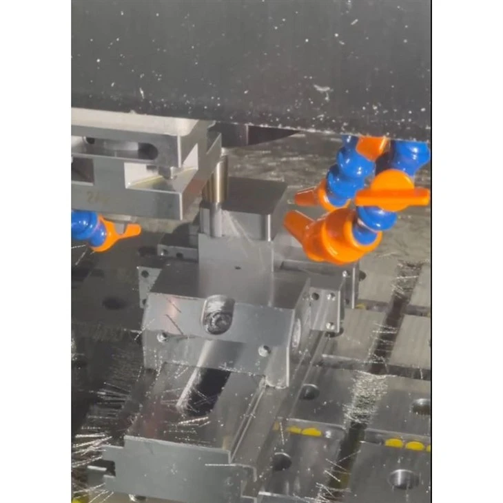 5 axis cnc(001)
